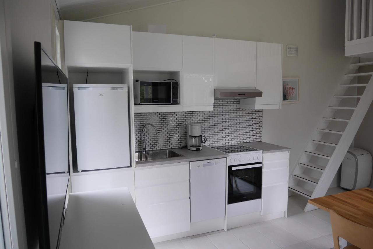 Cozy 4 Person Guesthouse On Quiet Residential Area أولو المظهر الخارجي الصورة