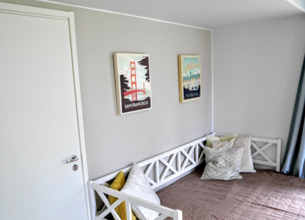 Cozy 4 Person Guesthouse On Quiet Residential Area أولو المظهر الخارجي الصورة